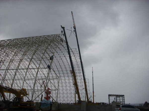 煤棚網(wǎng)架施工過程中的問題